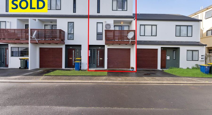  at 17/12 Ambrico Place, New Lynn, Auckland