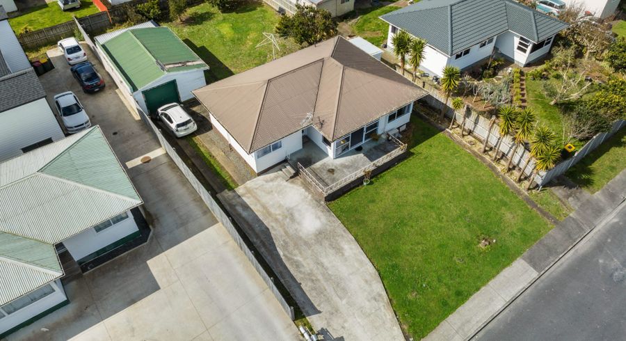  at 34 Edinburgh Avenue, Rosehill, Papakura