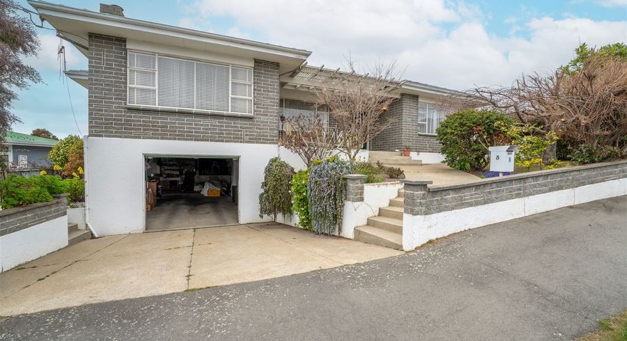  at 5 Glendale Crescent, Holmes Hill, Oamaru