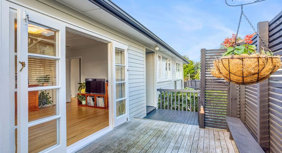  at 1/73 Verbena Road, Birkdale, North Shore City, Auckland