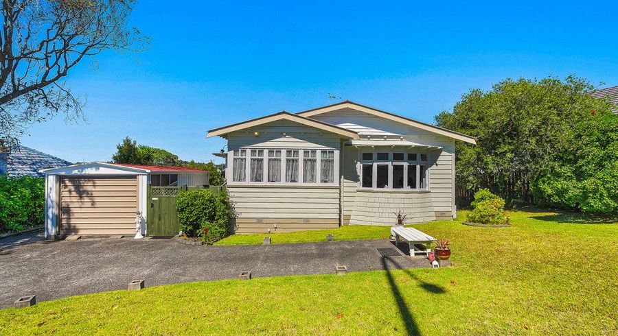  at 152 White Swan Road, Mount Roskill, Auckland City, Auckland