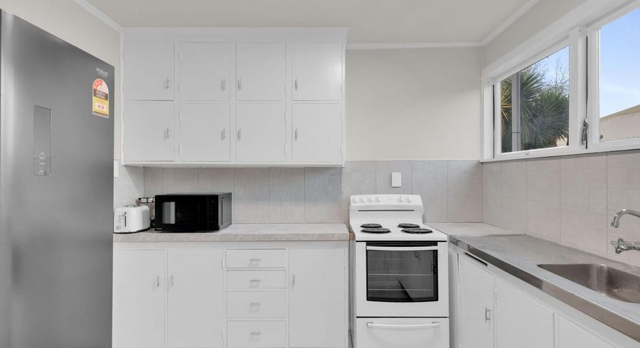  at 2/18 Wellington Street, Hamilton East, Hamilton, Waikato