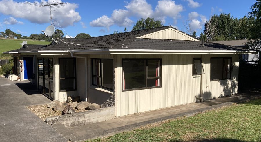  at 1/16 Imogene Way, Half Moon Bay, Auckland