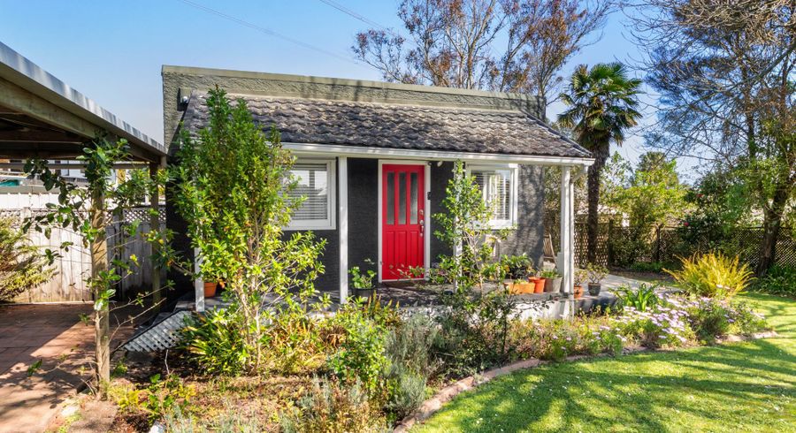  at 176 Halsey Drive, Lynfield, Auckland