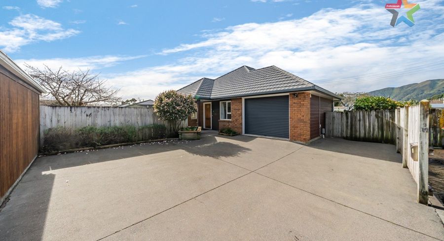  at 2/19 Richmond Grove, Woburn, Lower Hutt