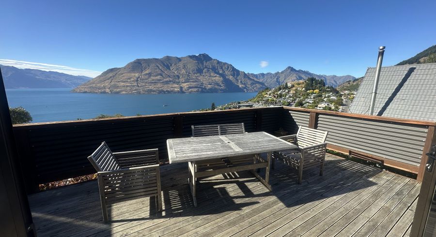  at 92 Wynyard Crescent, Fernhill, Queenstown-Lakes, Otago