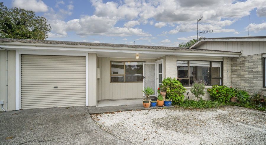  at 2/704 Charles Street, Raureka, Hastings