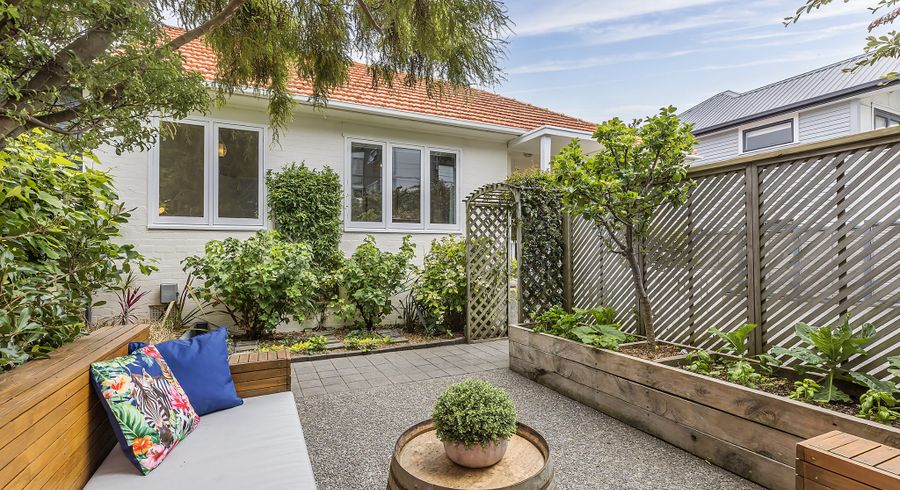  at 42 Glamis Avenue, Strathmore Park, Wellington