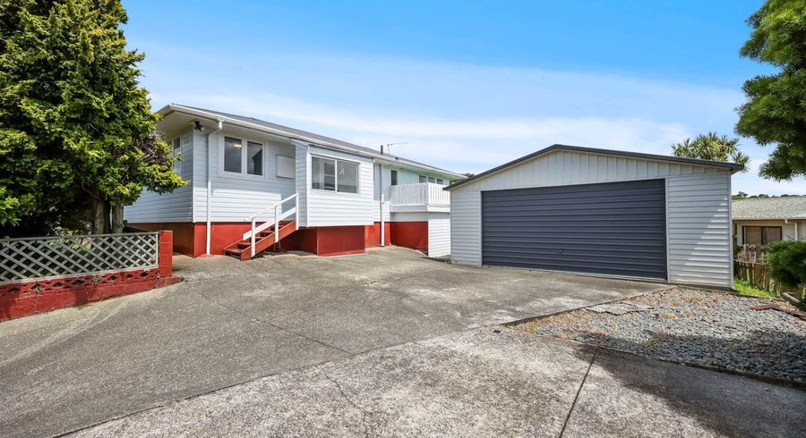  at 1/339 Wairau Road, Totara Vale, North Shore City, Auckland