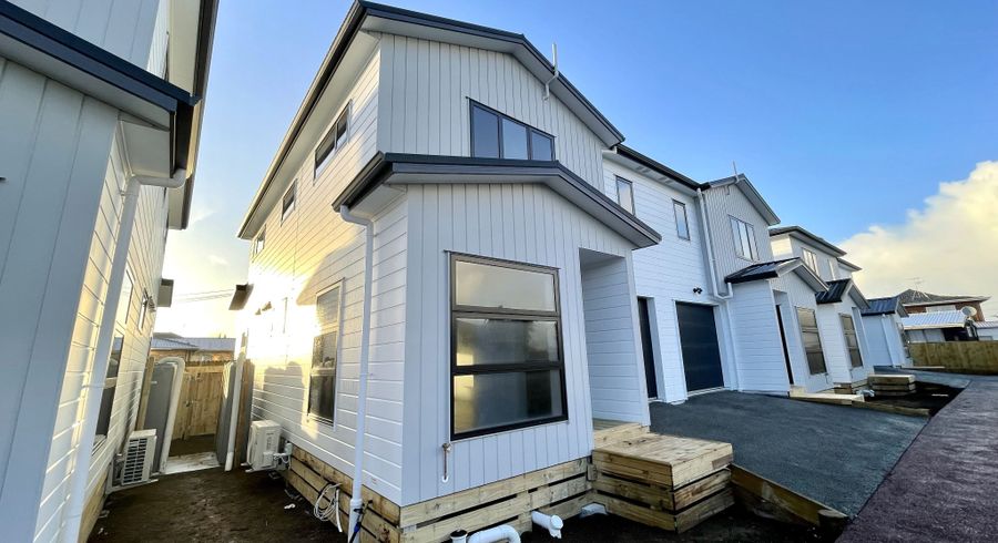  at 65E Manuroa Road, Takanini, Papakura, Auckland