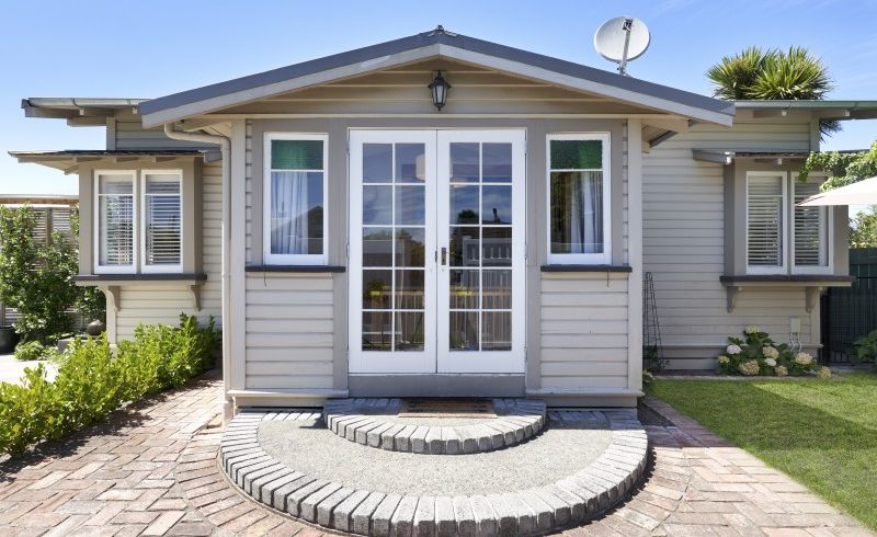  at 303 Mclean Street, Saint Leonards, Hastings