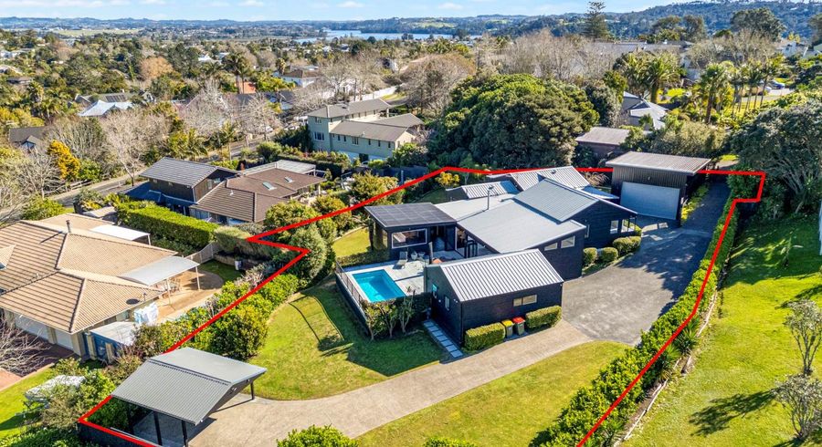  at 17 Wainoni Heights, Greenhithe, North Shore City, Auckland