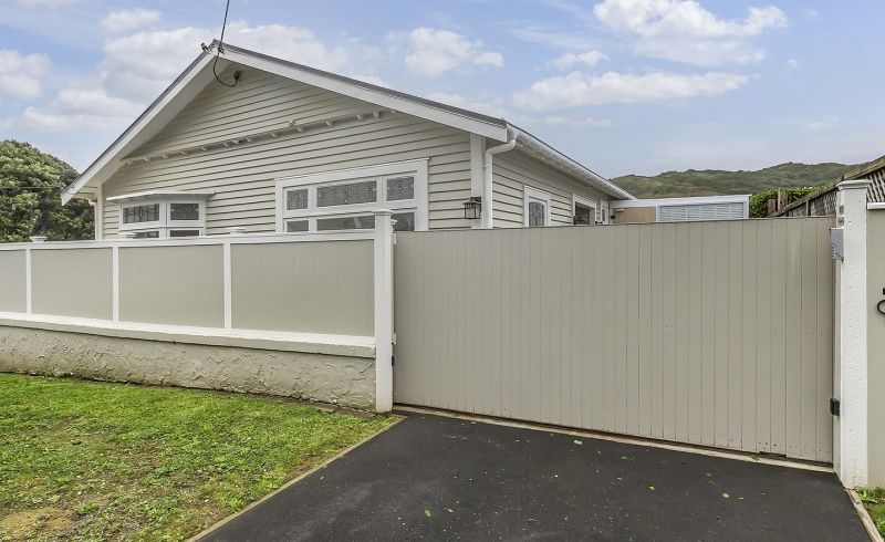  at 90 Melbourne Road, Island Bay, Wellington