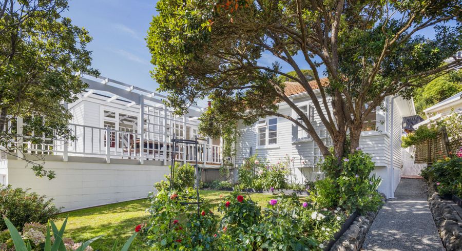  at 15 Ashleigh Crescent, Miramar, Wellington