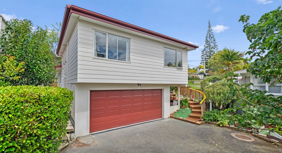  at 2/1A Hamilton Place, Glenfield, North Shore City, Auckland
