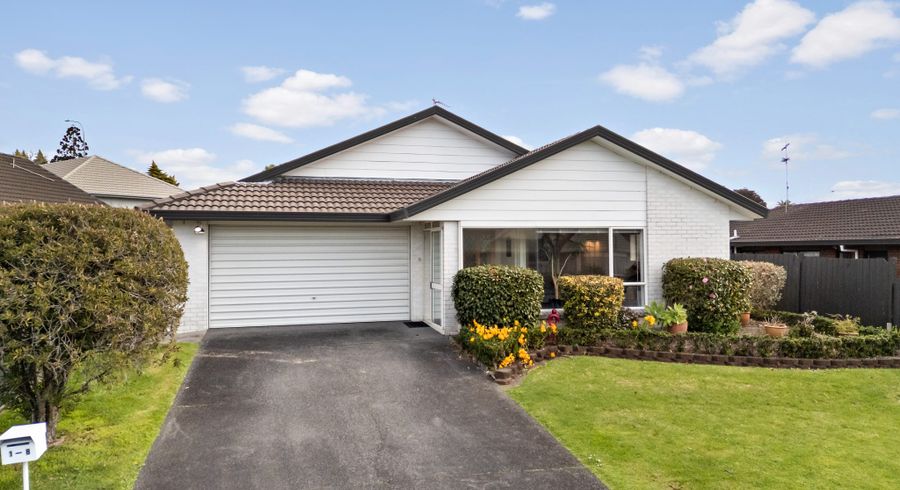  at 1/8 Solana Court, Botany Downs, Manukau City, Auckland