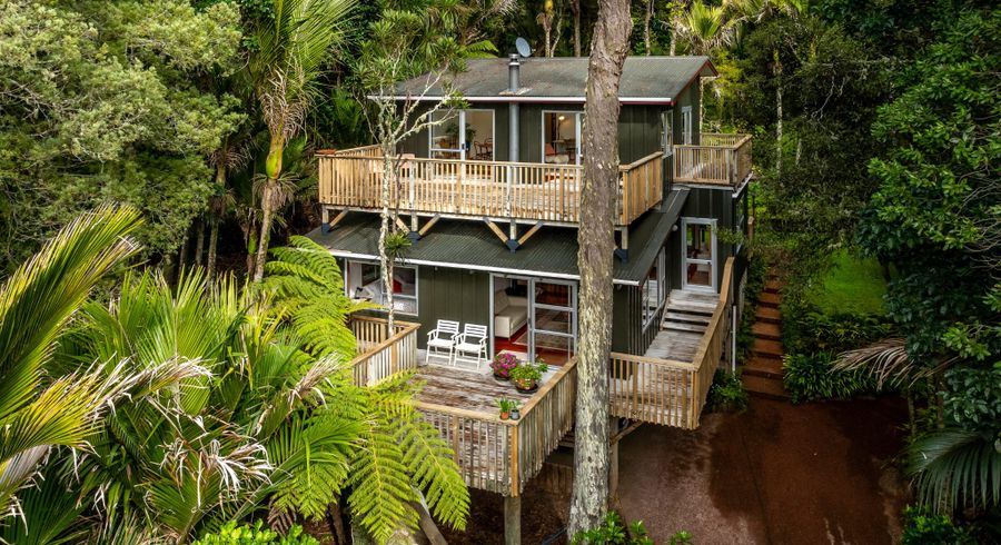  at 3 Paturoa Road, Titirangi, Waitakere City, Auckland