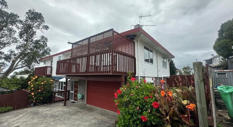  at 15A Te Atatu Road, Te Atatu South, Waitakere City, Auckland