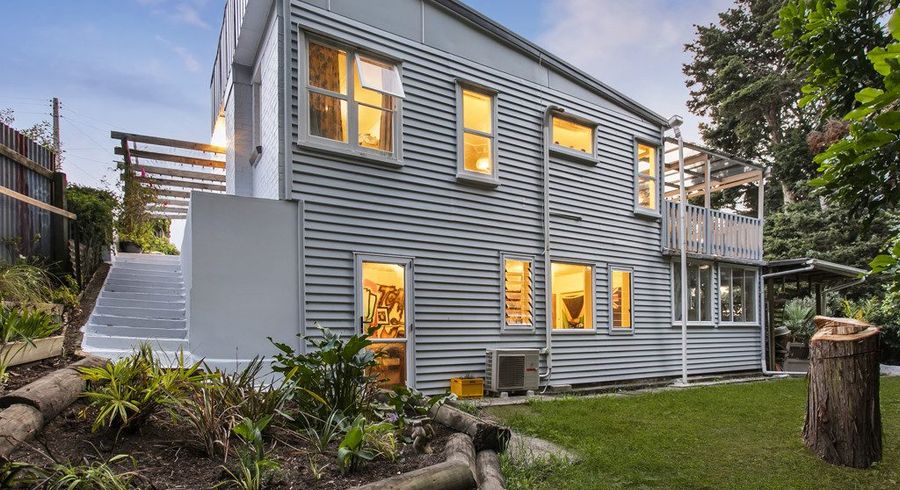  at 20 Scenic Drive, Hill Park, Manukau City, Auckland