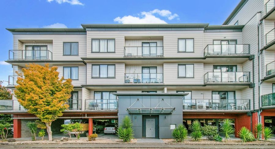  at 13, 68 Mountain Road, Mount Wellington, Auckland City, Auckland