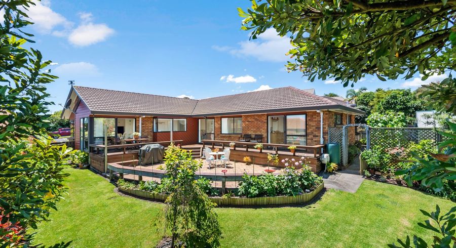  at 18 Clydesdale Avenue, Somerville, Auckland