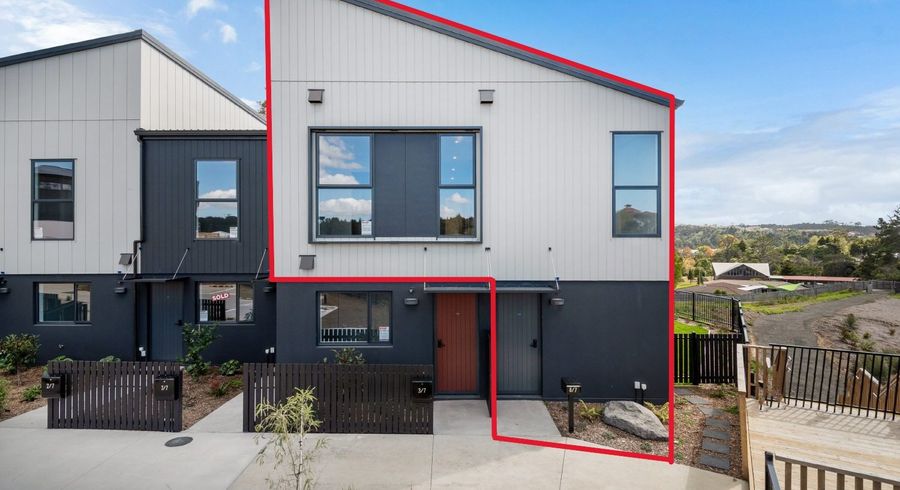  at 8/7 Parapara Place, Albany, North Shore City, Auckland