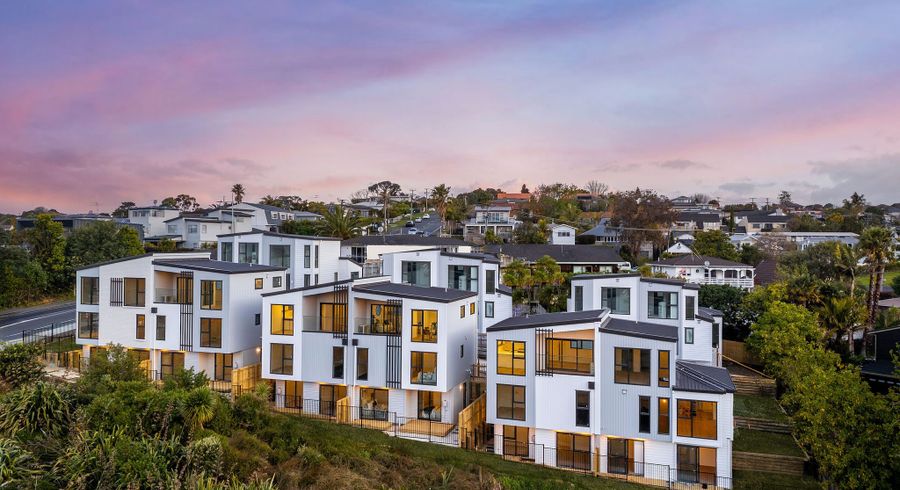  at 3/1088 Beach Road, Torbay, North Shore City, Auckland