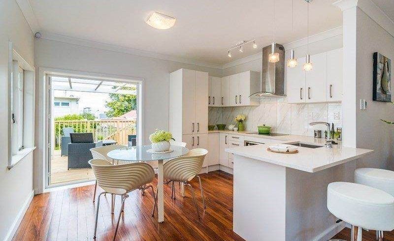  at 10 Wolseley Street, Morningside, Auckland