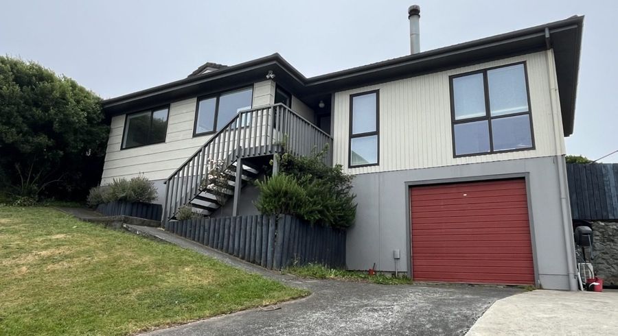  at 27 Bodmin Terrace, Camborne, Porirua
