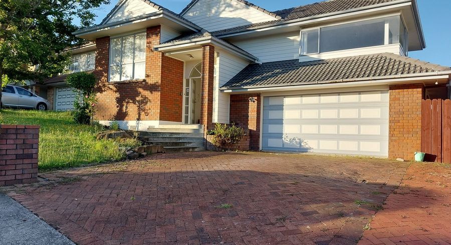  at 3 Highgate Place, Somerville, Manukau City, Auckland