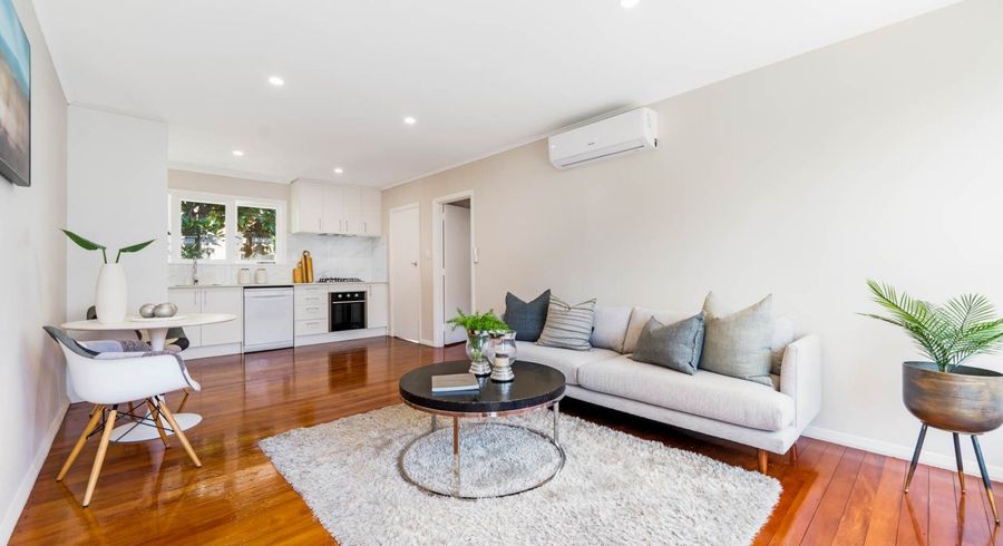  at 2/2 Bowling Avenue, Epsom, Auckland