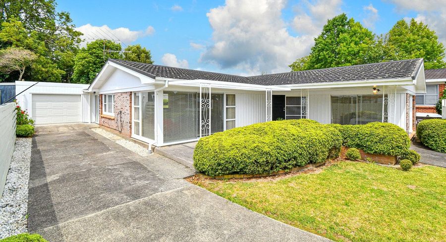  at 3 Frank Place, Hill Park, Manukau City, Auckland