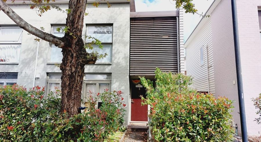  at 8 Reins Road, Takanini, Papakura, Auckland