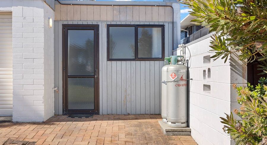  at 7A Flagstaff Place, Massey, Waitakere City, Auckland