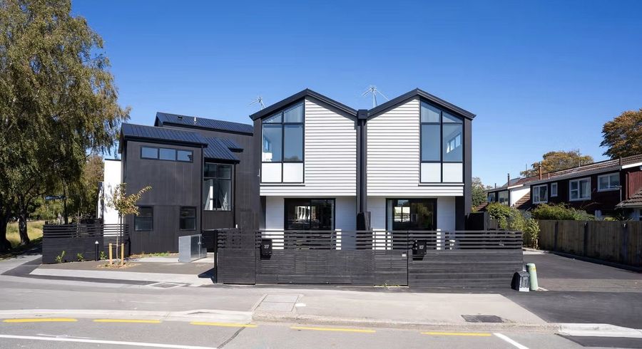  at 2/27 Harewood Road, Papanui, Christchurch City, Canterbury