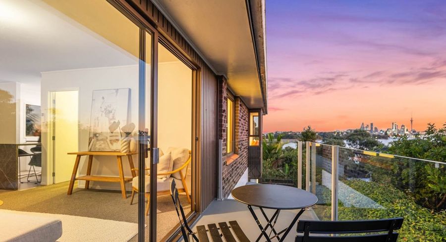  at 2/59 Norwood Road, Bayswater, North Shore City, Auckland