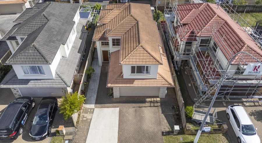  at 75 Meadowland Drive, Somerville, Auckland
