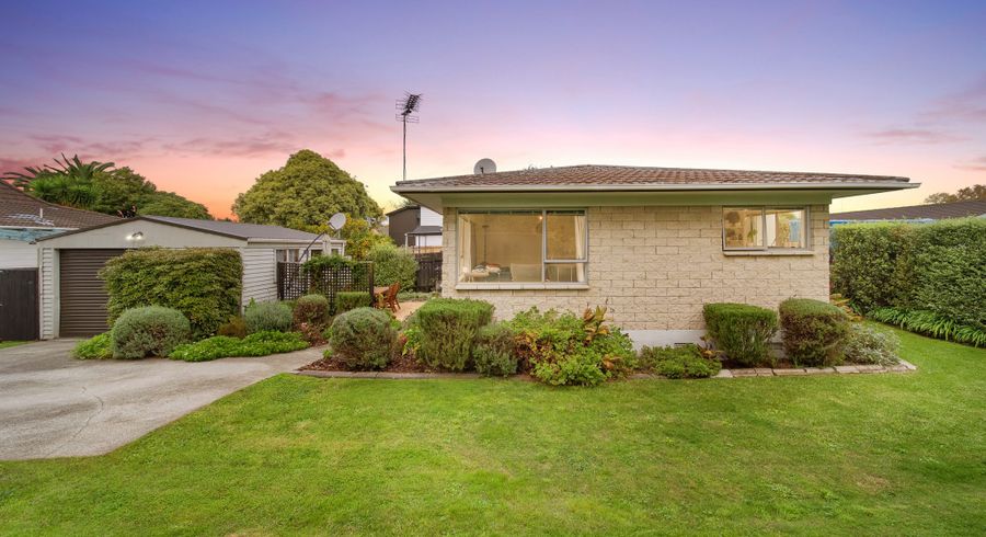  at 40 Walter Strevens Drive, Conifer Grove, Papakura, Auckland