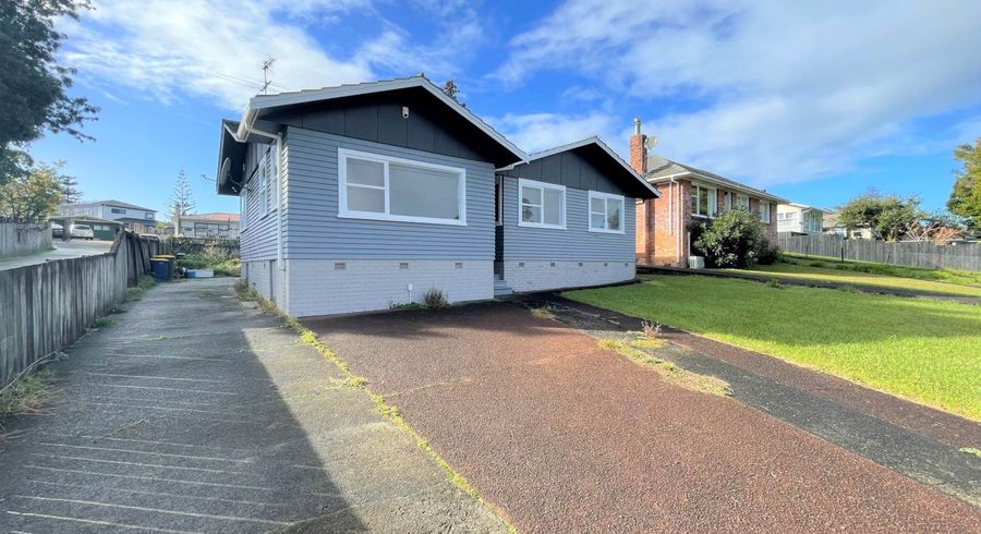  at 82 Barrys Road, Glendene, Waitakere City, Auckland