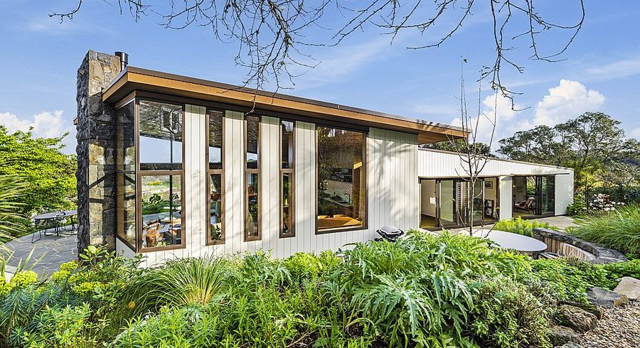  at 33 Market Road, Remuera, Auckland