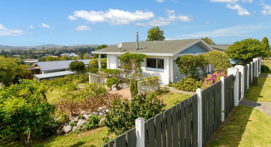  at 2 Knox Place, Greerton, Tauranga