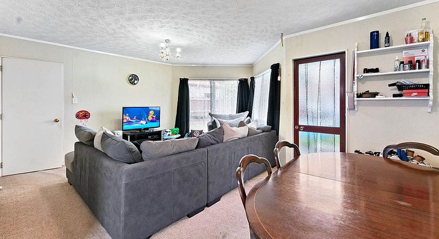  at 2/6 Taka Street, Takanini, Papakura, Auckland