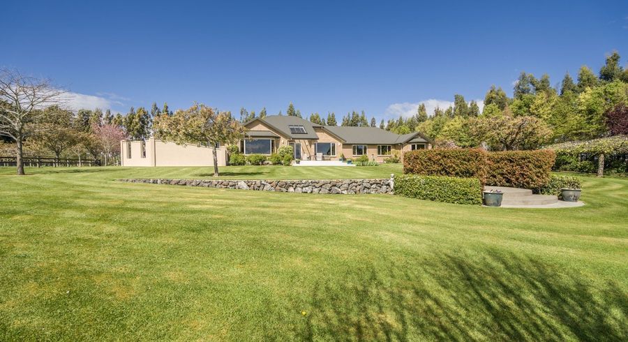  at 200 Lochiel Branxholme Road, Lochiel, Winton