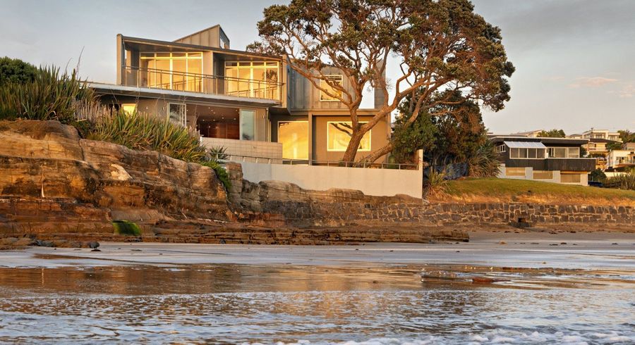 at 67 Rothesay Bay Road, Rothesay Bay, North Shore City, Auckland