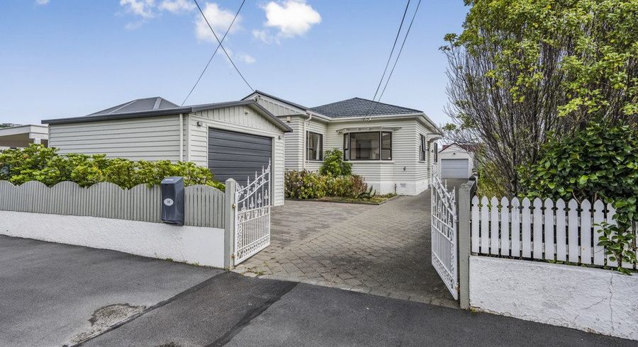  at 24 Glamis Avenue, Strathmore Park, Wellington