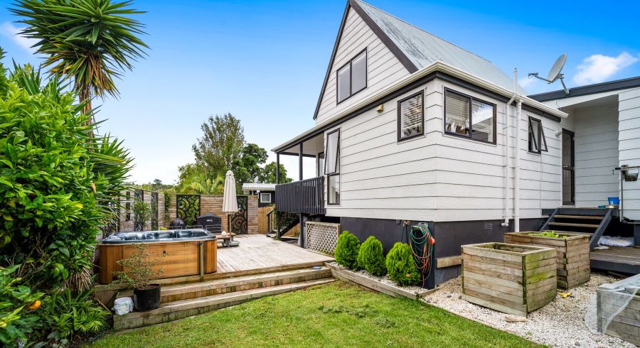  at 6B Dobell Road, Stanmore Bay, Whangaparaoa