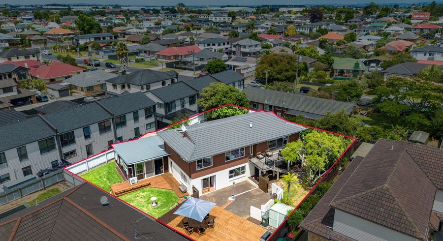  at 33 Victoria Road, Papatoetoe, Auckland
