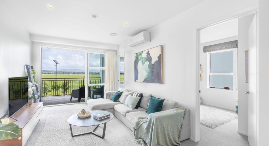  at 102/26B Racecourse Parade, Avondale, Auckland