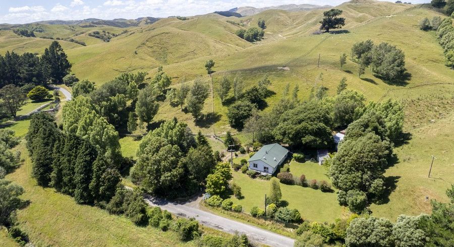  at 404 North Road, Mauriceville, Masterton, Wellington