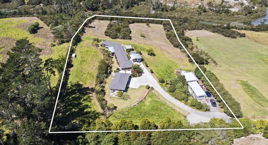  at 42C Lennon Access Road, Stillwater, Silverdale